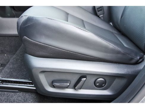 Certified 2026 Nissan Rogue SV w/ SV Premium Package FWD image 28