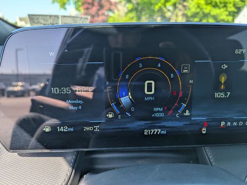 Used 2025 Chevrolet Equinox LT AWD/4WD image 19