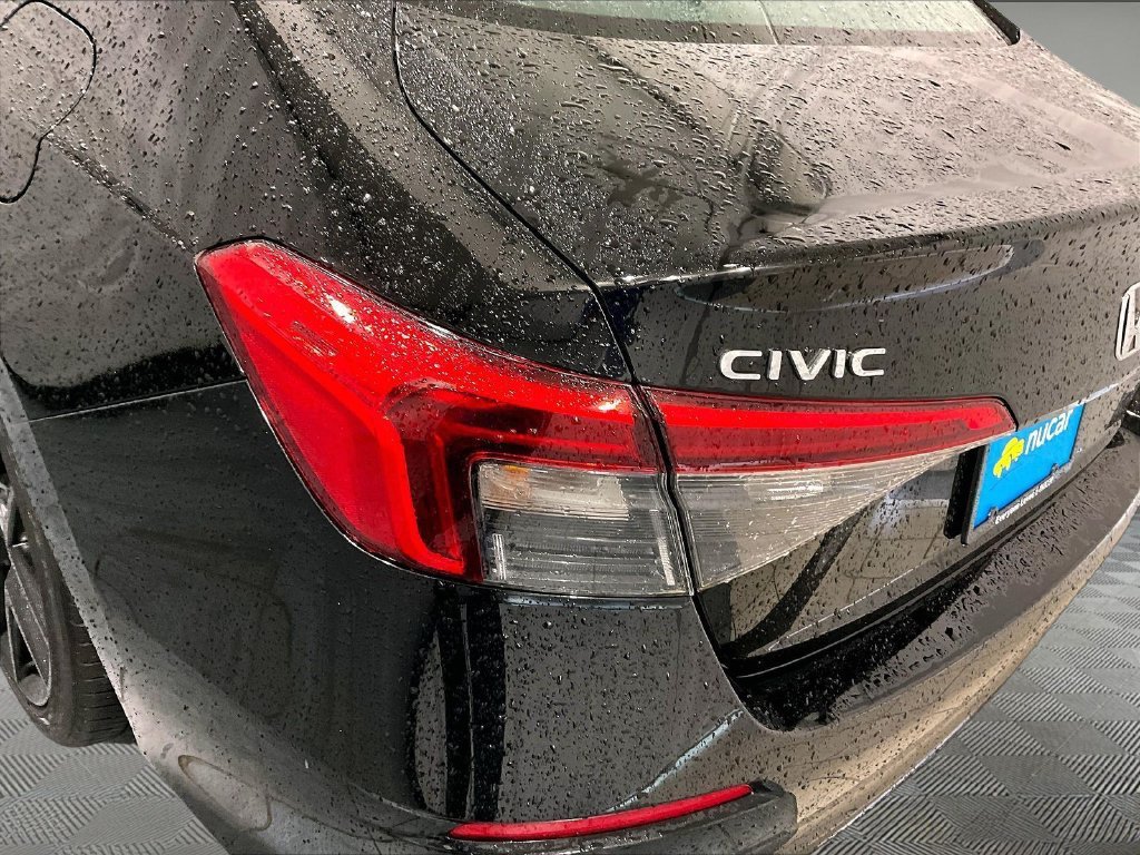 Used 2023 Honda Civic Sport image 32