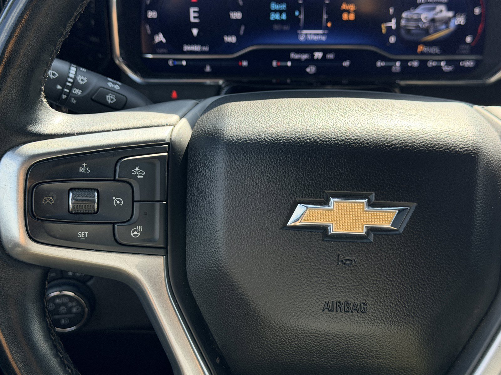 Used 2025 Chevrolet Silverado 2500 LT w/ Convenience Package AWD/4WD image 23