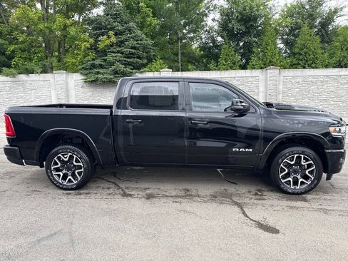 Used 2025 RAM 1500 Laramie w/ Sport Appearance Package AWD/4WD image 8