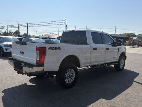 Used 2019 Ford F250 XLT w/ Snow Plow Prep Package AWD/4WD image 4