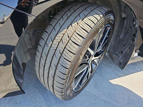 Used 2023 Toyota Camry SE image 32