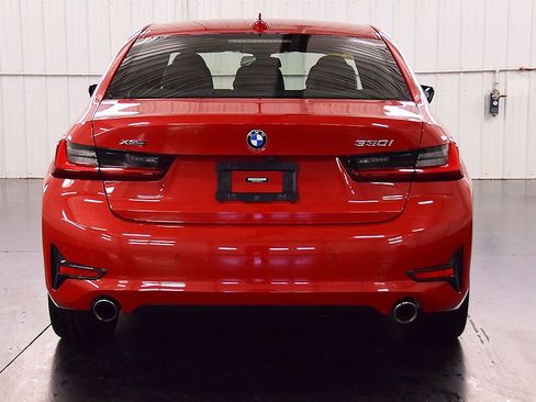 Used 2022 BMW 330i xDrive Sedan w/ Premium Essential Package AWD/4WD image 6