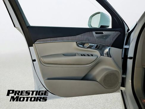 Used 2022 Volvo XC90 T6 Inscription w/ Advanced Package AWD/4WD image 33