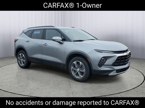 Certified 2024 Chevrolet Blazer LT image 2