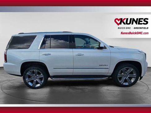 Used 2018 GMC Yukon Denali w/ Enhanced Security Package AWD/4WD image 12