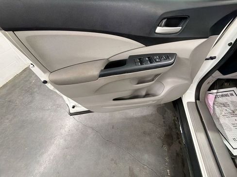 Used 2013 Honda CR-V LX image 19