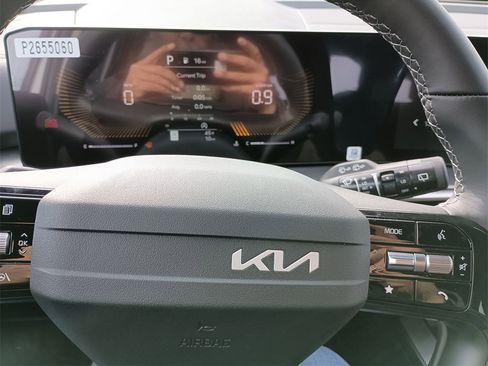 New 2026 Kia Sorento LX image 21