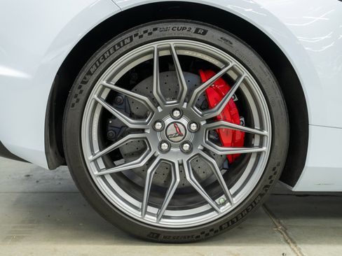 Used 2023 Chevrolet Corvette Z06 w/ Z07 Performance Package image 32