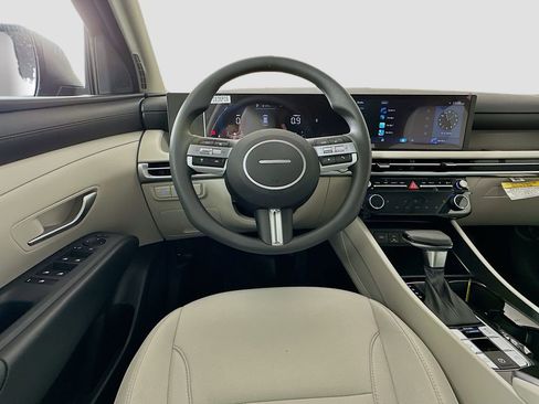 New 2026 Hyundai Tucson SEL image 18