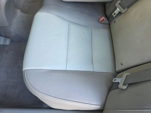 Used 2012 Toyota Camry XLE w/ Leather Pkg FWD image 24
