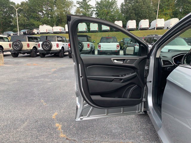 Used 2020 Ford Edge SEL w/ Convenience Package FWD image 21