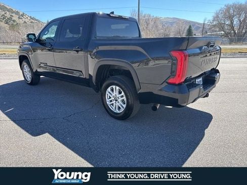 Used 2025 Toyota Tundra SR5 w/ SR5 Convenience Package AWD/4WD image 5