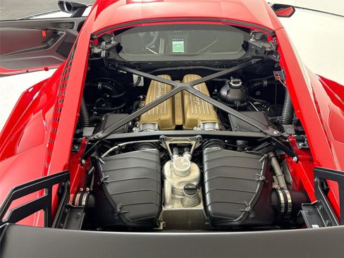 Used 2022 Lamborghini Huracan STO image 27