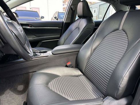 Used 2024 Toyota Camry SE FWD image 17
