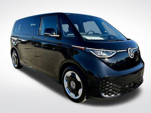 New 2025 Volkswagen ID. Buzz Pro S RWD image 2
