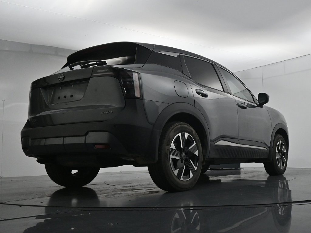 Used 2025 Nissan Kicks SV w/ Illumination Package AWD/4WD image 22