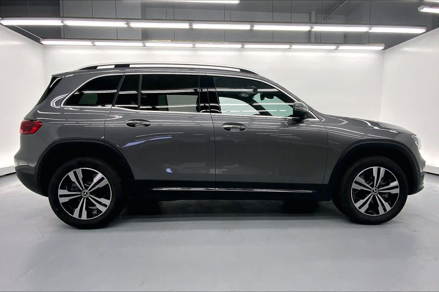 Used 2026 Mercedes-Benz GLB 250 image 8
