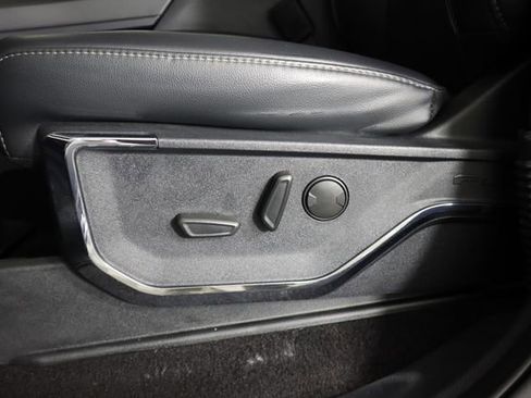 Used 2024 Ford F150 Lariat AWD/4WD image 44