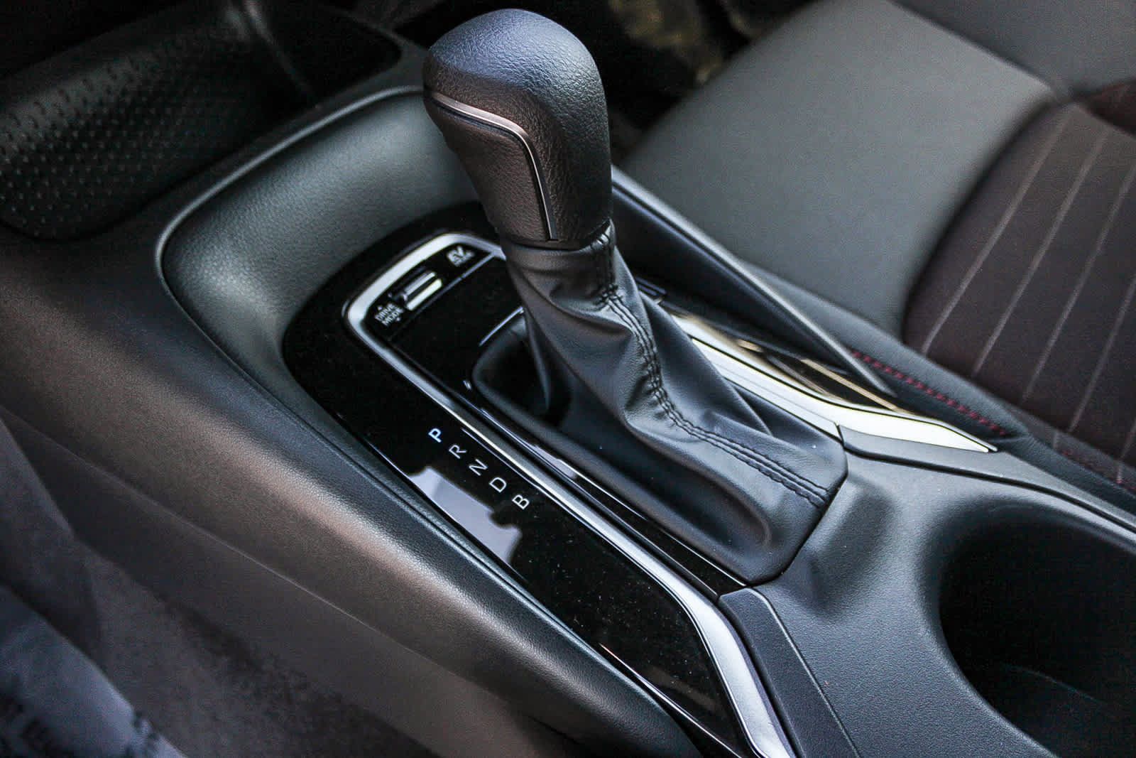 Used 2026 Toyota Corolla SE FWD image 19