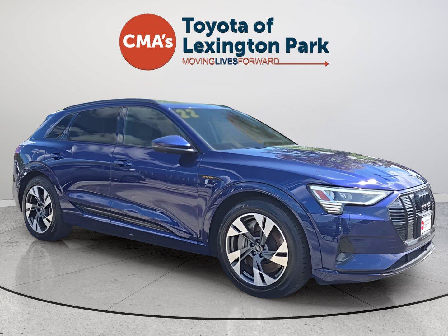 Used 2022 Audi e-tron Premium AWD/4WD image 7