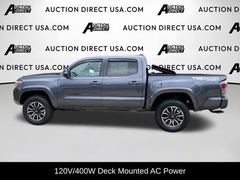 Used 2022 Toyota Tacoma TRD Sport AWD/4WD image 3