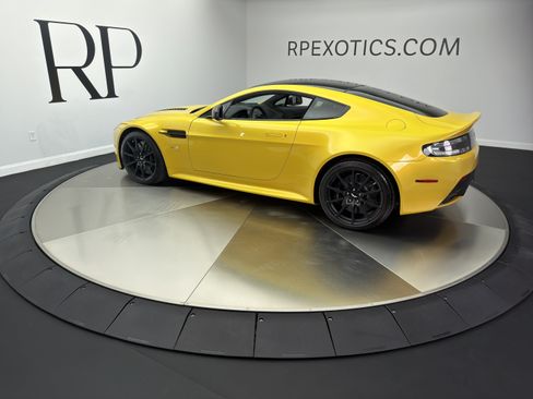 Used 2015 Aston Martin V12 Vantage S RWD image 3