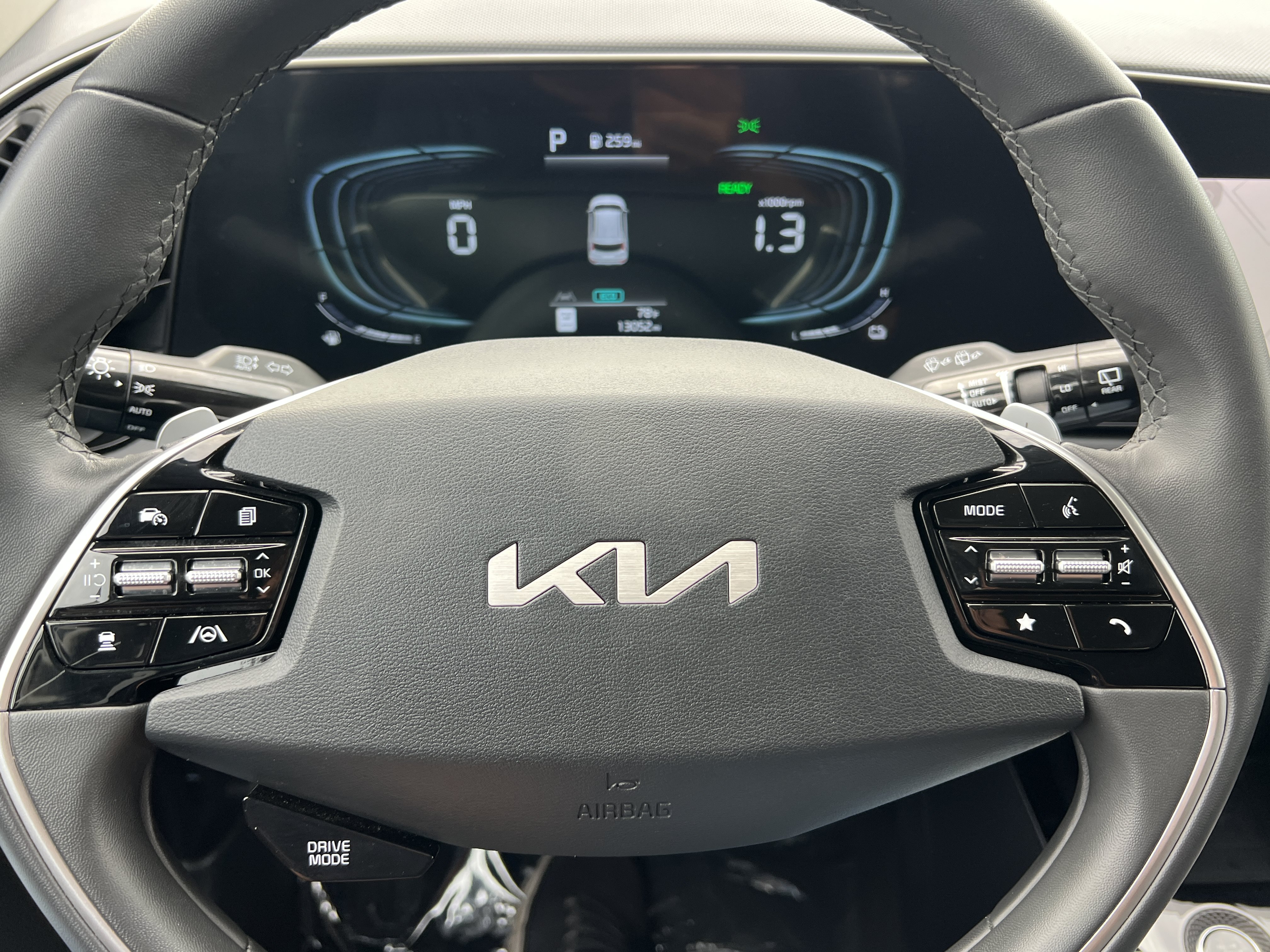 Certified 2025 Kia Niro EX FWD image 22