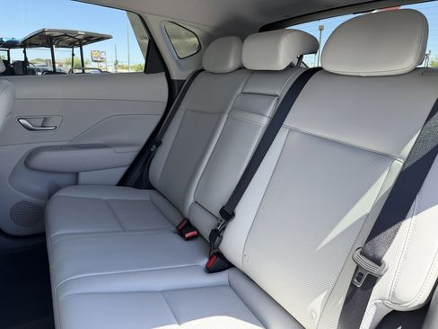 Used 2024 Hyundai Kona Limited FWD image 36