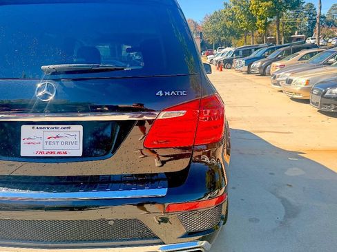 Used 2014 Mercedes-Benz GL 550 4MATIC image 8