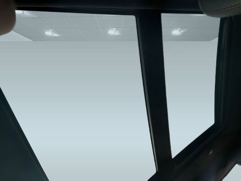 Used 2018 Jeep Grand Cherokee Trailhawk w/ Trailhawk Luxury Group image 12