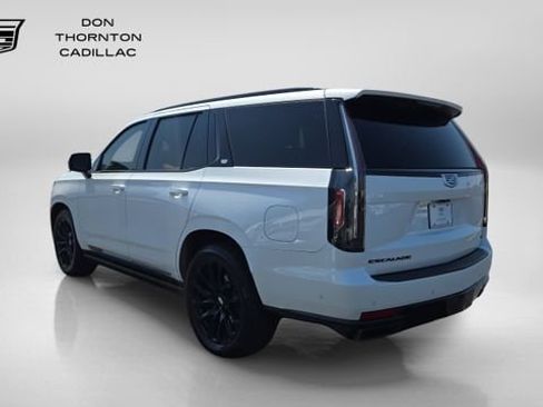 Used 2023 Cadillac Escalade Sport Platinum w/ LPO, ONYX Package AWD/4WD image 3