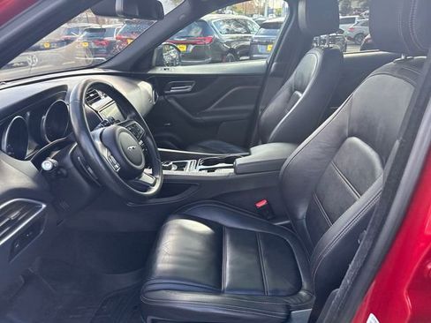Used 2017 Jaguar F-PACE Prestige AWD/4WD image 16