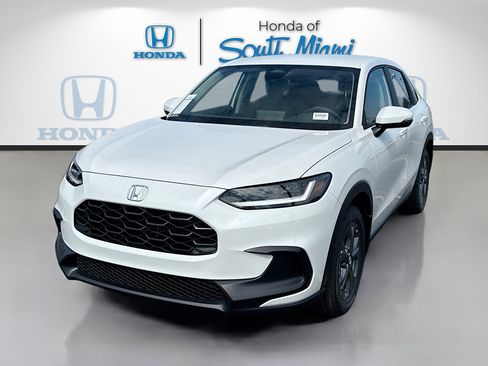 New 2026 Honda HR-V LX image 3