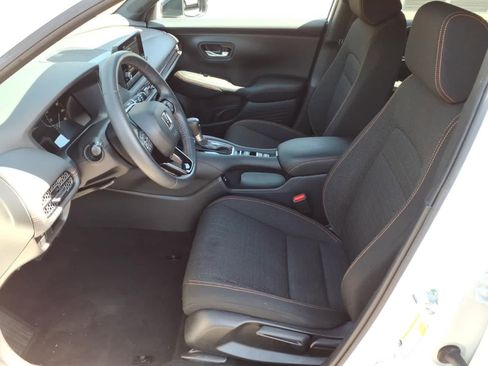 Used 2024 Honda HR-V Sport image 14