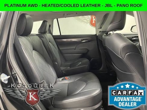 Used 2020 Toyota Highlander Platinum AWD/4WD image 22