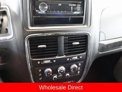 Used 2013 Dodge Grand Caravan SE image 18