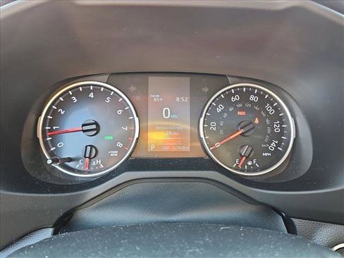 Used 2022 Toyota RAV4 XLE Premium FWD image 11