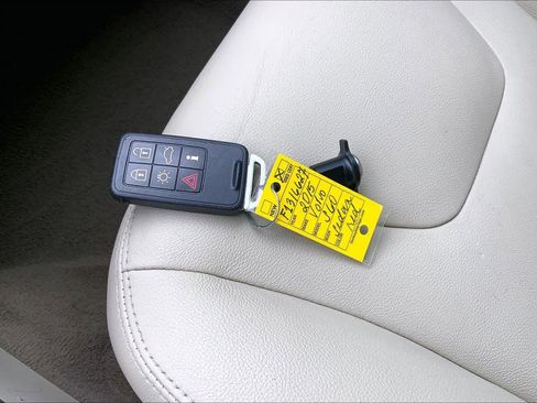 Used 2015 Volvo S60 T5 Premier image 14