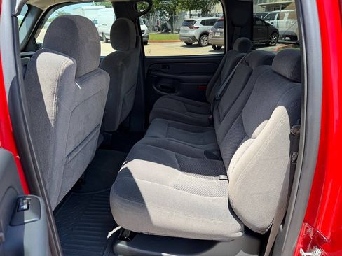 Used 2006 Chevrolet Silverado 2500 LT w/ Heavy-Duty Power Package AWD/4WD image 26
