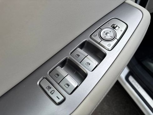 Used 2023 Hyundai Palisade Limited image 14