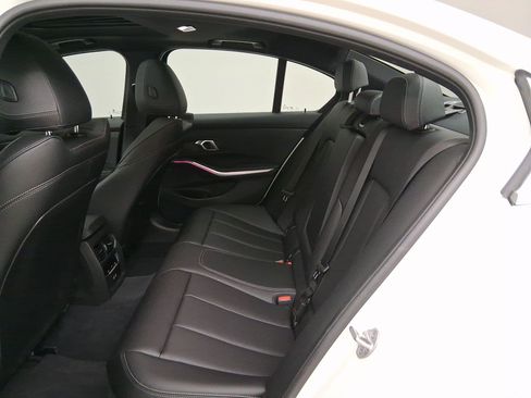 Used 2026 BMW 330i Sedan w/ Convenience Package RWD image 24