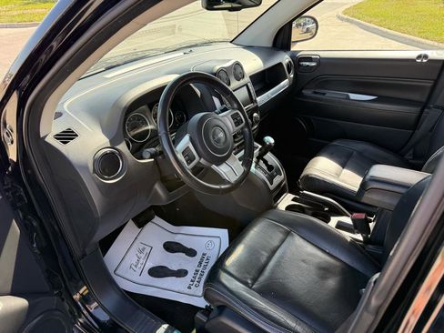 Used 2016 Jeep Compass High Altitude FWD image 9