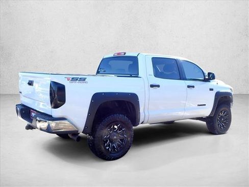 Used 2017 Toyota Tundra SR5 image 4