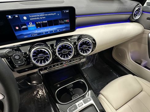 Certified 2025 Mercedes-Benz CLA 250 4MATIC image 30