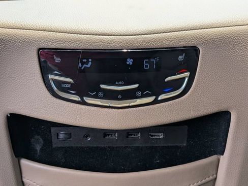 Used 2020 Cadillac Escalade ESV Platinum AWD/4WD image 34