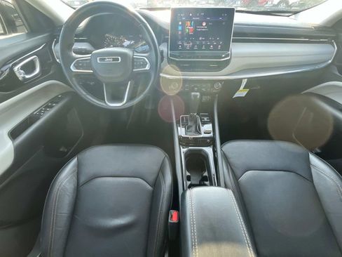 Used 2022 Jeep Compass Limited image 15