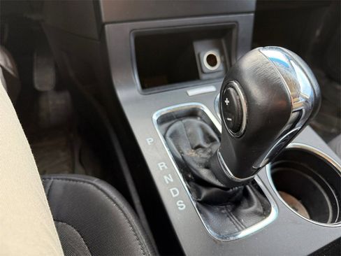 Used 2018 Ford Flex SEL image 18