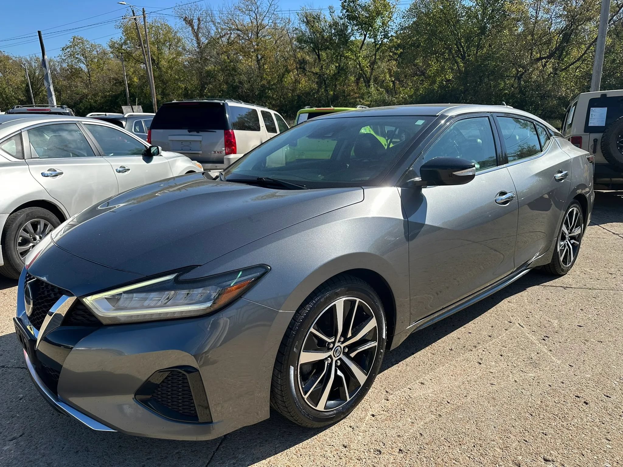 Used 2021 Nissan Maxima 3.5 SV w/ Floor Mat Group FWD image 3